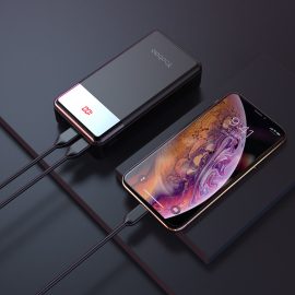 Yoobao 30W-PD 30000mAh 111Wh Power Bank LED Display Alimentatore con 18W USB-C PD e 18W QC3.0 USB-A * 2 Ricarica rapida per iPhone 13 Mini 13 Pro Max per Samsung Galaxy Note 20 per Xiaomi MI 12