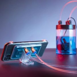 Bakeey Radiatore a semiconduttore per ciclo di raffreddamento ad acqua universale per iPhone 13 Pro Max per DOOGEE S88 Pro per OnePlus 9Pro per Xiaomi MI10